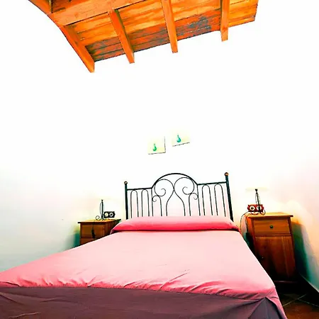 Con Piscina Compartida Y Jardin Privado Apartment