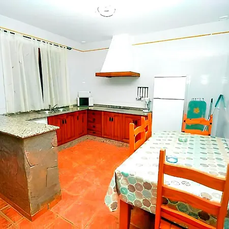 Con Piscina Compartida Y Jardin Privado * Cadiz