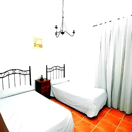 Con Piscina Compartida Y Jardin Privado Cadiz